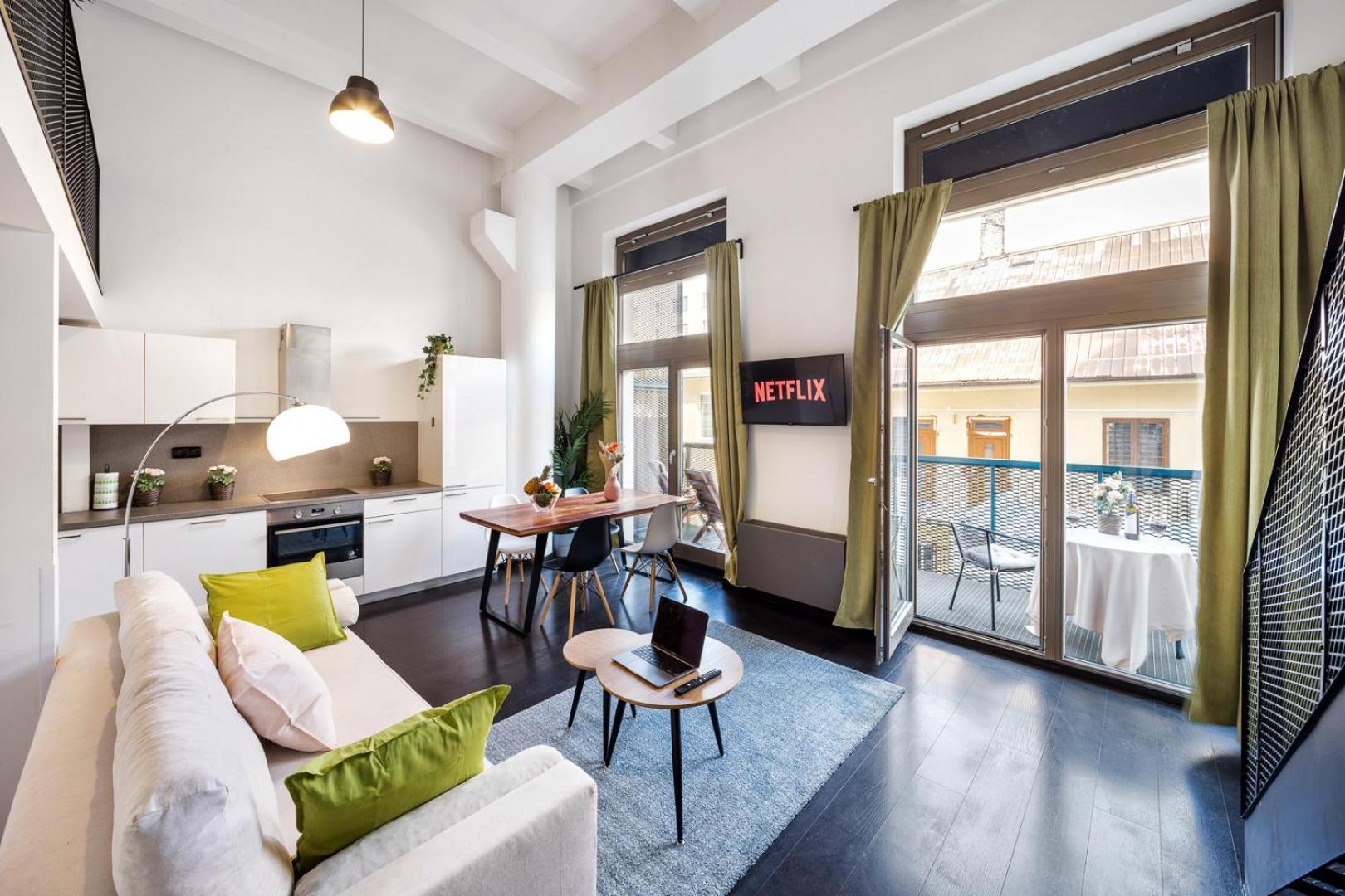 2-Level Apartments On Krizikova Near The Metro Prag Exterior foto